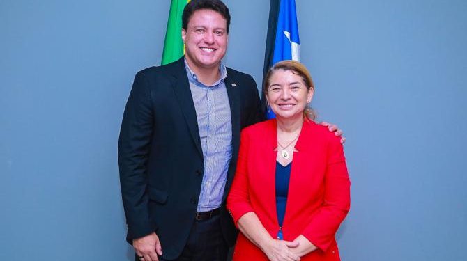 Iracema Vale e Felipe Camarão discutem parceria para aquisição de ônibus escolares