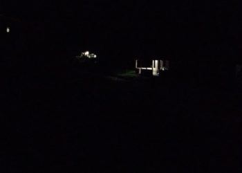 Cedral – Falta de iluminação pública no povoado São Bento obriga moradores usarem lamparina a querosene na rua 