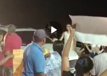 Cajarí – Pais de alunos fazem protesto pedindo retorno às aulas 