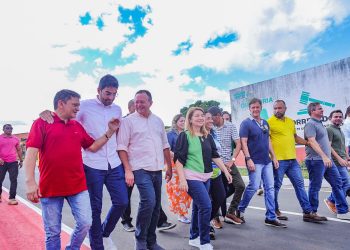 Iracema Vale prestigia entrega de obras nas festividades do aniversário de Urbano Santos