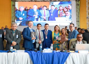 Iracema Vale reafirma compromisso com projetos das igrejas evangélicas em benefício dos maranhenses durante evento da CEADEMA 2023