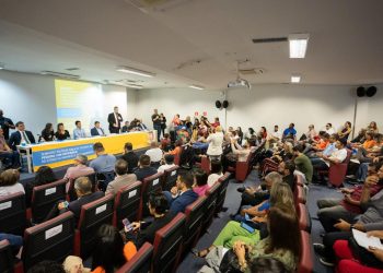 Alema e Câmara Federal debatem direitos da pessoa com deficiência em audiência pública