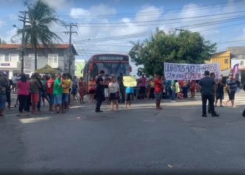 Manifestação – Vendedores ambulantes realizam protesto no centro de São Luís
