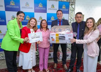 Alema entrega equipamentos para Procuradorias da Mulher de Câmaras Municipais