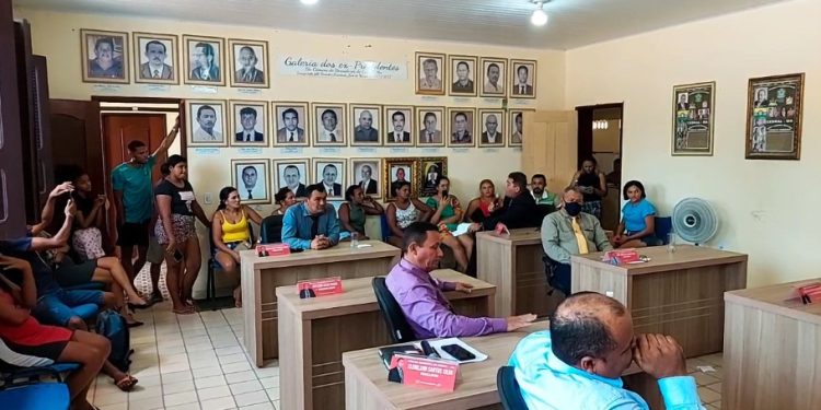 Cedral-Moradores cobram na câmara solução para o problema de falta de água no município