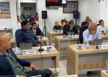 Barreirinhas – Sem projeto técnico vereadores aprovam empréstimo de R$ 30 milhões para a Gestão Amílcar Rocha, rombo aos cofres públicos.