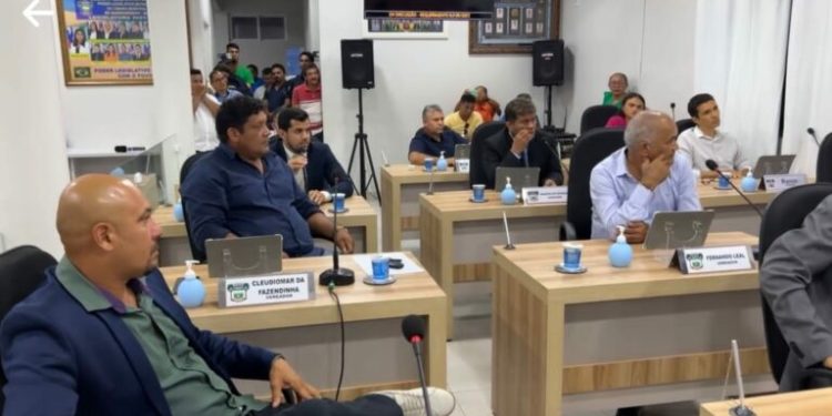 Barreirinhas – Sem projeto técnico vereadores aprovam empréstimo de R$ 30 milhões para a Gestão Amílcar Rocha, rombo aos cofres públicos.