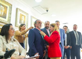 Assembleia concede Medalha ‘Manuel Beckman’ ao desembargador José Luiz Oliveira de Almeida