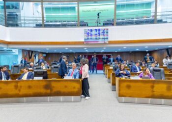Alema promulga decreto e resolução sobre indicação e escolha de conselheiros do TCE/MA