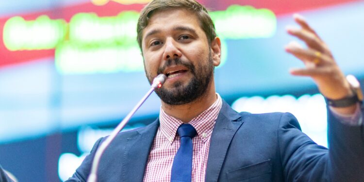 Deputado Ricardo Seidel denuncia precariedade na infraestrutura de Barreirinhas