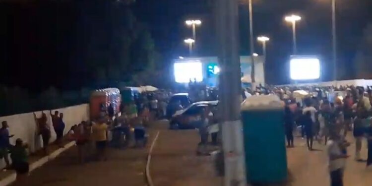 Sem sucesso de público, Dr.Julinho e Natercio 30 estão desesperados na reta final da campanha, em São José de Ribamar