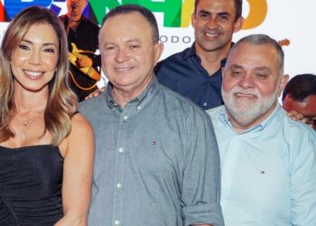 Iracema Vale destaca caráter municipalista de Carlos Brandão em evento para prefeitos e vice-prefeitos eleitos e reeleitos