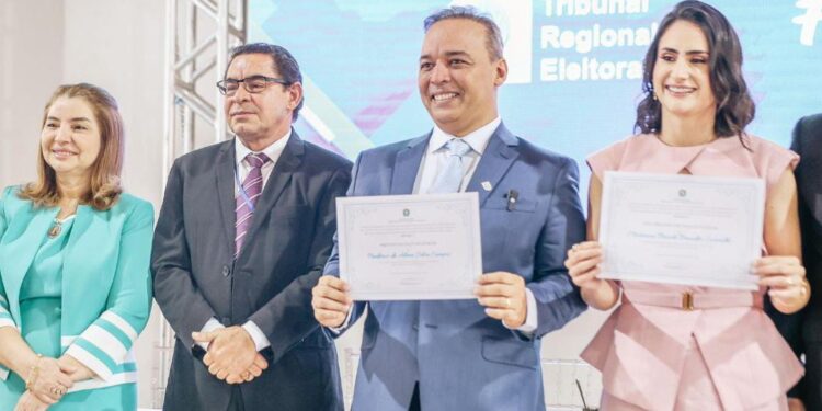 Presidente da ALEMA prestigia diplomação dos eleitos em Paço do Lumiar e destaca confiança na nova gestão