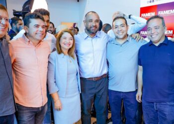 Iracema Vale prestigia eleição da nova diretoria da Famem “simboliza um grande avanço para o estado”