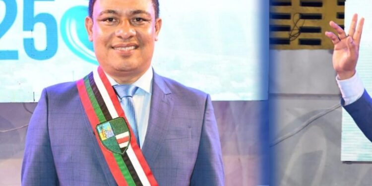 O Abismo de Porto Rico: Enquanto População Navega na Escuridão, Gestão de Aldo Brown Vive Luxo em Gramado