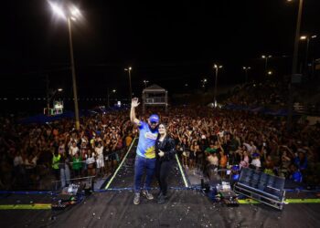 Dudu Diniz reúne multidão na 1ª Edição do Festeja Ribamar
