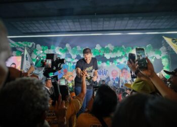 Ato gigantesco com adesão de mais de 40 suplentes de vereadores de São Luís impulsiona pré-candidatura de Orleans Brandão na capital